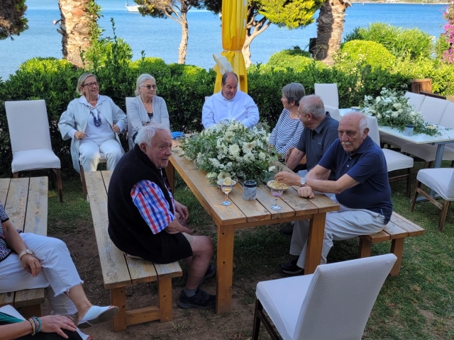 10f1b571-25c2-4fd1-811d-cc59cd243274