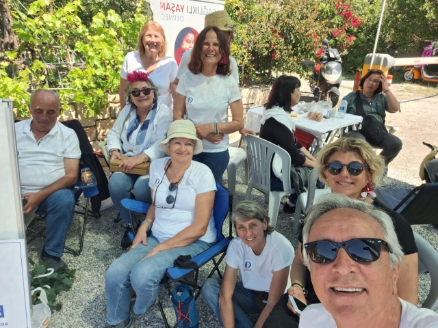 1255369a-3484-4e8f-bea5-4d7efe9e9338