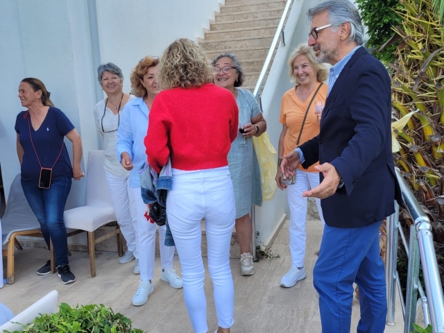 6bd71368-a96b-4461-8295-e5af245e9d8b