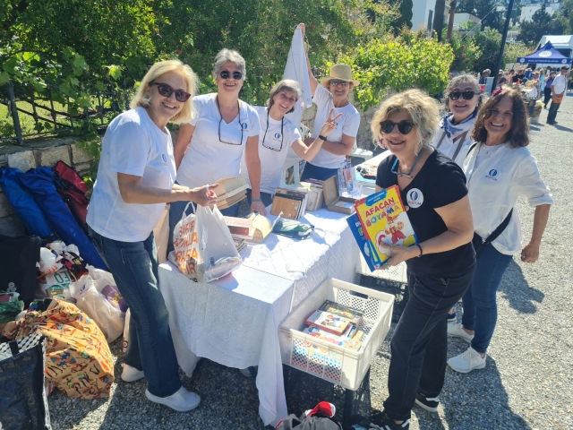 93af2a7a-3835-4eae-b927-ddae12c97333