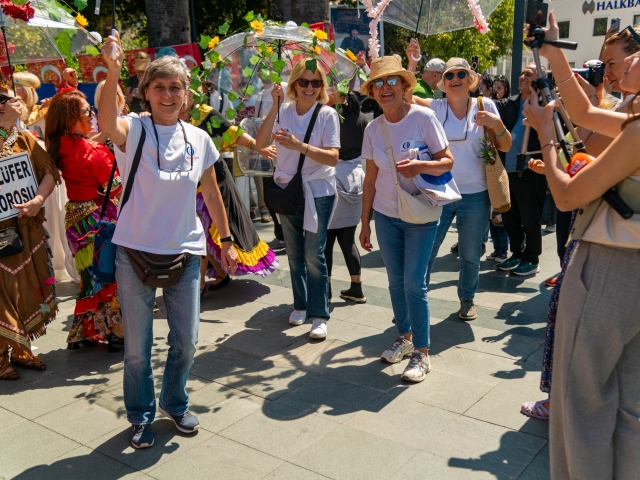 -Make=Sony
-Model=Sony A7R II
LensTaggerVer:1.7.6