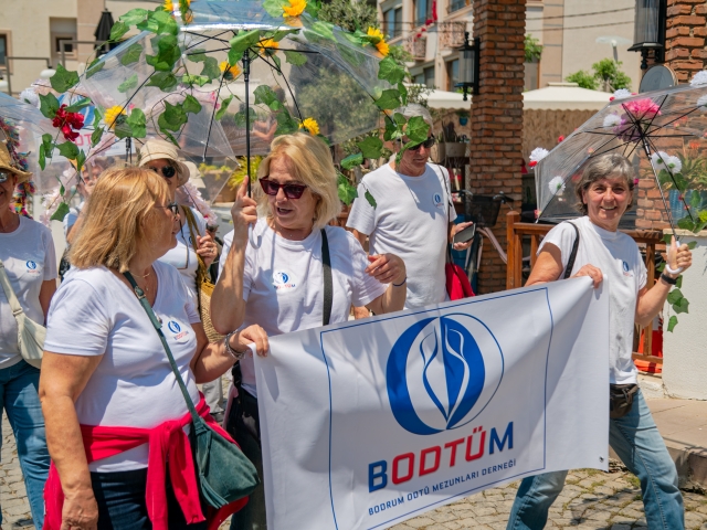 -Make=Sony
-Model=Sony A7R II
LensTaggerVer:1.7.6