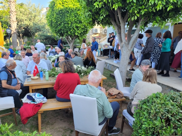 c0068bca-52de-46a1-a2fd-7fe8beffbe61